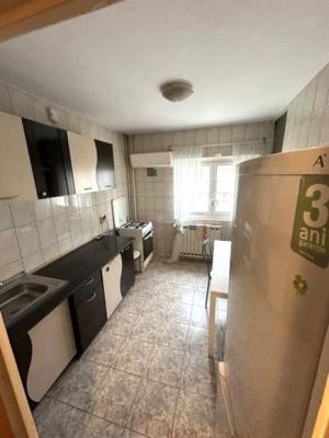 Vanzare Apartament 2 Camere la 1 minut de Mall Vitan - imagine 4