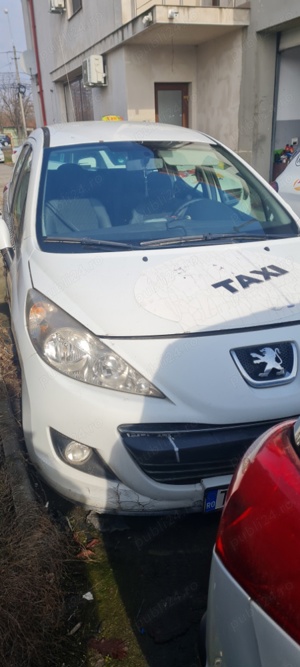 Vand Peugeot 207 cu Distributia rupta 1,5 Diesel - imagine 3