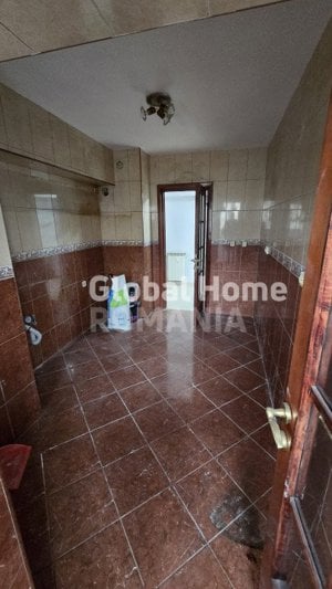 Apartament 3 camere Blv Decebal -92MP Bl Stradal-Vedere BLV - imagine 11