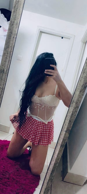 Show la Web , poze , video , sexting  si fantezii 