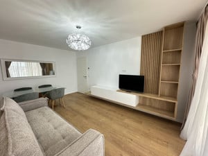 Apartament Modern de Închiriat în Coresi – Confort și Eleganță - imagine 5