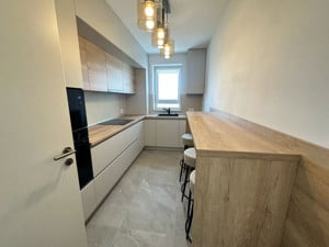 Apartament Modern de Închiriat în Coresi – Confort și Eleganță - imagine 12