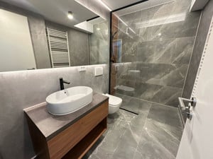 Apartament Modern de Închiriat în Coresi – Confort și Eleganță - imagine 14