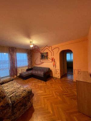 Apartament cu 2 camere. Centrala proprie. Bloc izolat.Etaj intermediar - imagine 2