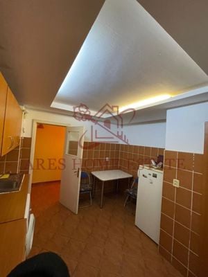 Apartament cu 2 camere. Centrala proprie. Bloc izolat.Etaj intermediar - imagine 7