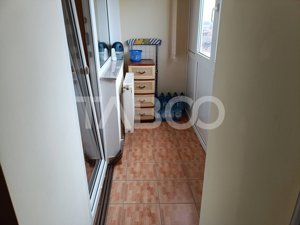 Apartament 2 camere 50 mp utili mobilat utilat balcon Aleea Parc Sebes - imagine 9