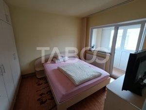 Apartament 2 camere 50 mp utili mobilat utilat balcon Aleea Parc Sebes - imagine 2