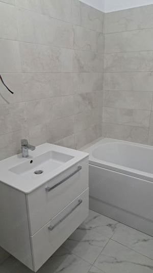 Apartament în bloc nou, et 1, NEMOBILAT, GIROC  - imagine 4