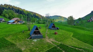 Proprietare turistică la cheie 7656 mp Cabane A-frame Fundata, Brașov