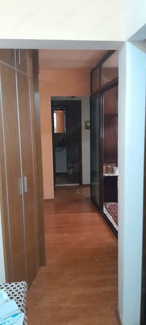 Apartament de vanzare in Sinaia - imagine 2