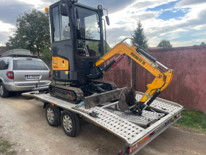 Inchiriez miniexcavator