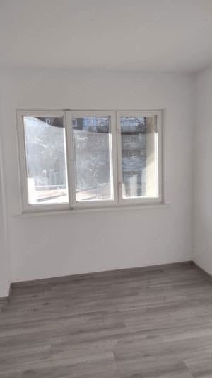 Apartament 3 camere, decomandat, etaj 1, Decebal