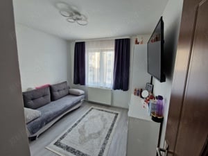 Vând apartament cu 3 camere 