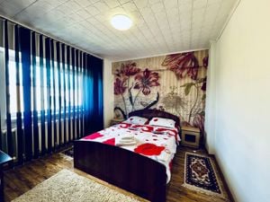 Apartament cu 4 camere de închiriat în zona Lapus