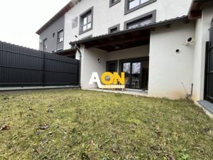 Casă înșiruită, P+E+M, 5 Camere, Zona Micești