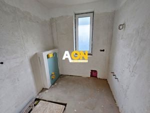 Casa 3 camere + garaj, la cheie, 400 mp teren, zona Lipoveni - imagine 10