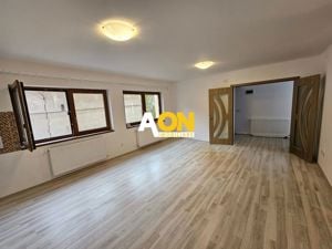 Casa tip duplex, 3 camere, pentru birouri, Barabant - imagine 2