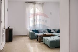 Apartament cu 4 camere de închiriat în zona Central - imagine 4