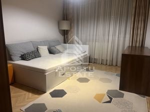 Apartament cu 3 camere, centrala proprie, zona Bd Cetatii - imagine 5