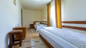 Hotel / Pensiune cu 10 camere de vânzare/Vama Buzaului - imagine 16