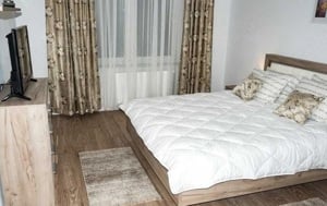 DELFINARIU Chirie Apartament 2 camere pe Blv Mamaia vizavi de Mc