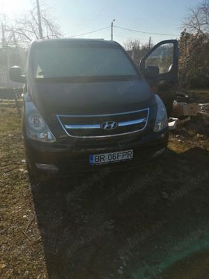 Vând mașină Hyundai 7+1 