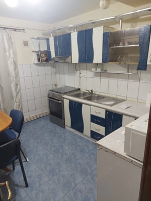 Închiriez apartament cu 2 camere - imagine 5