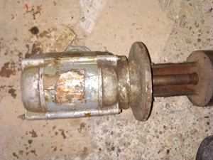 Pompa apa strung freza - imagine 3