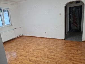 Vând apartament cu 2 camere în Ploiești vest. - imagine 9