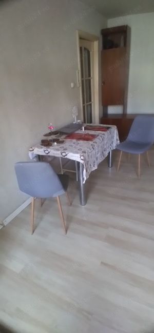 Închiriez apartament o cameră 28mp zona Lunei - Șt. O. Iosif preț 1100 lei.  - imagine 4