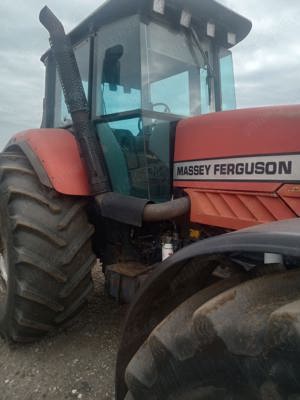 De vinzare sau schimb tractor Massey Ferguson 9240 perfecta stare de funcționare, fabricație 1999, 