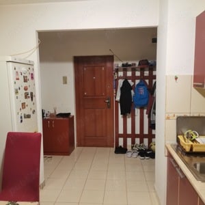 Închiriez apartament cu 2 camere - imagine 2