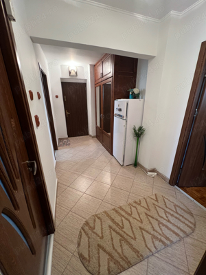 Inchiriez apartmanent 2 camere decomandat - zona Rovine Calea Bucuresti  - imagine 4