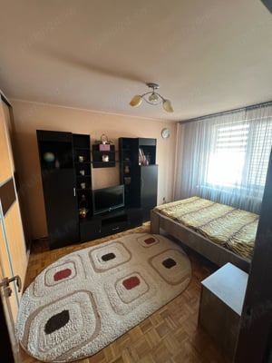 Inchiriez apartmanent 2 camere decomandat - zona Rovine Calea Bucuresti 