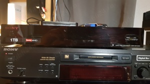 Sony HDR HDT 1000 inregistreaza pe hard disk