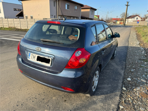 Kia Ceed 1,4 benzina 2008 inmatriculata  - imagine 4