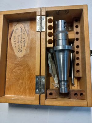 dispozitiv de alezat