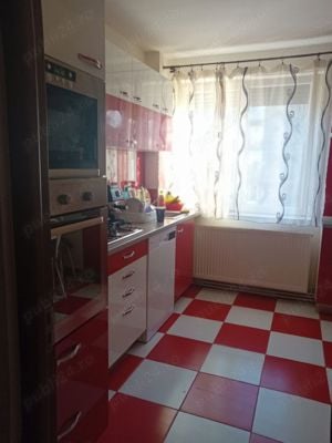 Apartament cu 3 camere