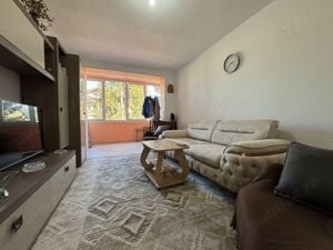 Vând apartamet 2 camere în Predeal, centru - imagine 2