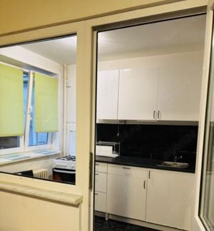 Piata Romana-Amzei acces metrou apt. 2 cam mobilat utilat liber bloc fara risc contract Anaf 525 Eur - imagine 3