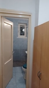 Închiriez apartament  - imagine 3