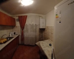 Închiriez apartament  - imagine 6