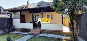 1/2 Duplex 4 camere cu garaj 462 mp teren la asfalt zona Centru - imagine 2