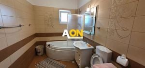 Apartament 4 camere, 152 mp utili, cu boxa,  bloc nou, Centru - imagine 4