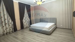 De închiriat apartament cu 3 camere, 100 mp util, Ultracentral - imagine 5