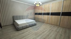 De închiriat apartament cu 3 camere, 100 mp util, Ultracentral - imagine 4