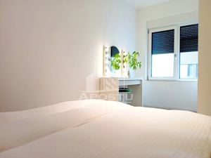 Apartament cu 3 camere, tip penthouse, loc de parcare, zona Crisan - imagine 8