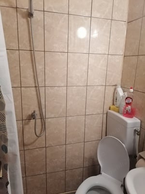 Inchiriez Garsoniera confort redus 12 m zona Gara Burdujeni  - imagine 7