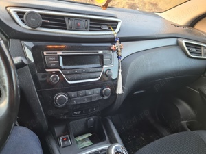 Nissan Qashqai din anul 2014 ,130cp - imagine 4 Nissan Qashqai din anul 2014 ,130cp - imagine 4