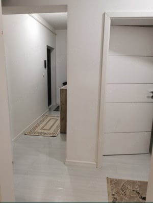 Apartament 2 camere, etaj 1, decomandat - imagine 3